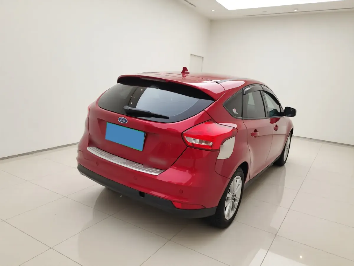 2017 Ford Focus 1.6L 125HP L4 6DCT,autocango,china used car exporter,china ev exporter,chinese used car exporter,chinese used ev exporter
