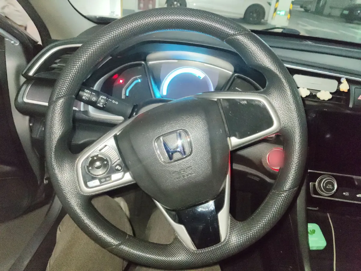 2016 Honda Civic 1.5T 177HP L4 CVT,autocango,china used car exporter,china ev exporter,chinese used car exporter,chinese used ev exporter