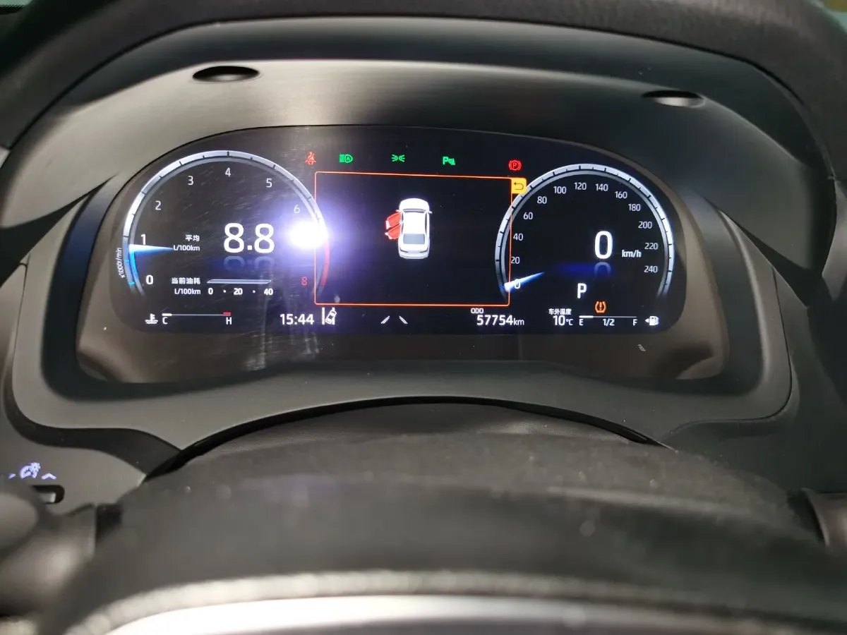 2021 Toyota Camry 2.5L 209HP L4 8AT,autocango,china used car exporter,china ev exporter,chinese used car exporter,chinese used ev exporter