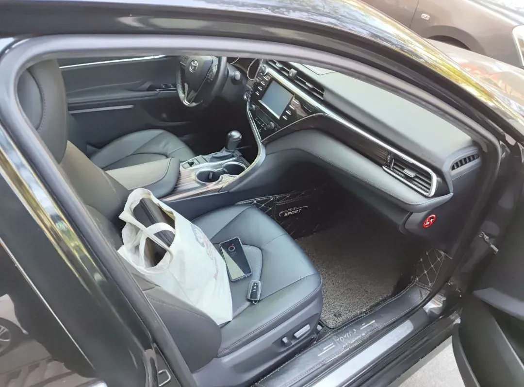 2018 Toyota Camry 2.0L 169HP L4 6AT,autocango,china used car exporter,china ev exporter,chinese used car exporter,chinese used ev exporter