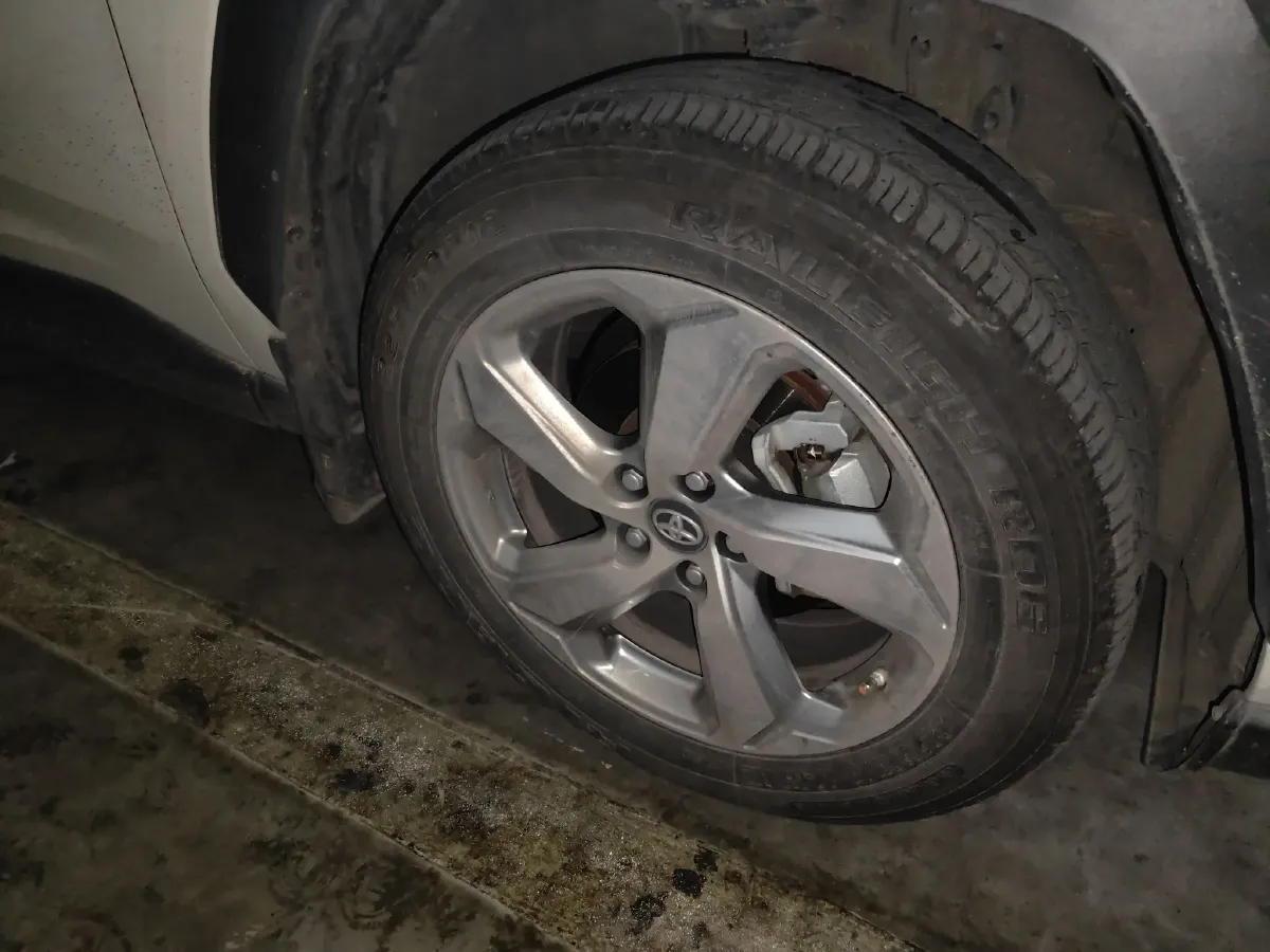 2020 Toyota RAV4 2.0L 171HP L4 CVT,autocango,china used car exporter,china ev exporter,chinese used car exporter,chinese used ev exporter