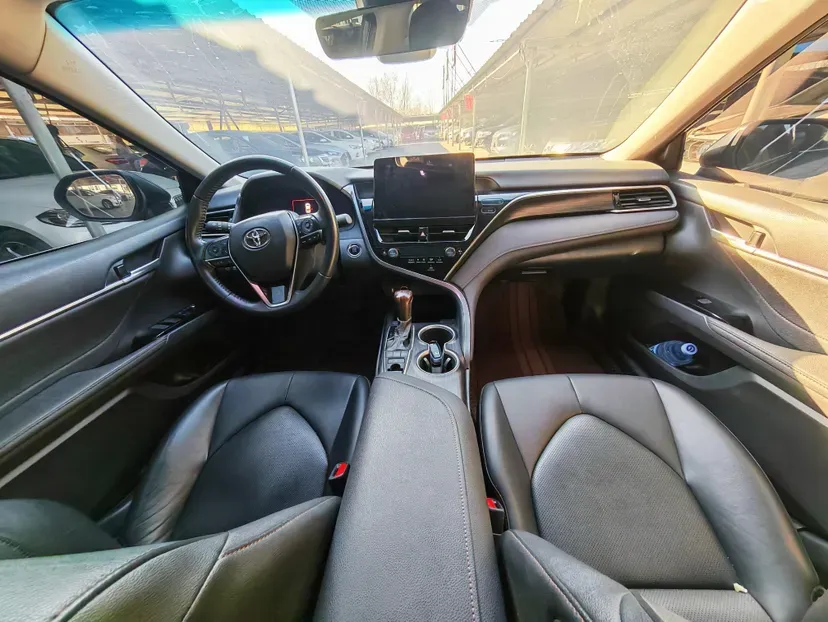 2023 Toyota Camry 2.5L 207HP L4 8AT,autocango,china used car exporter,china ev exporter,chinese used car exporter,chinese used ev exporter