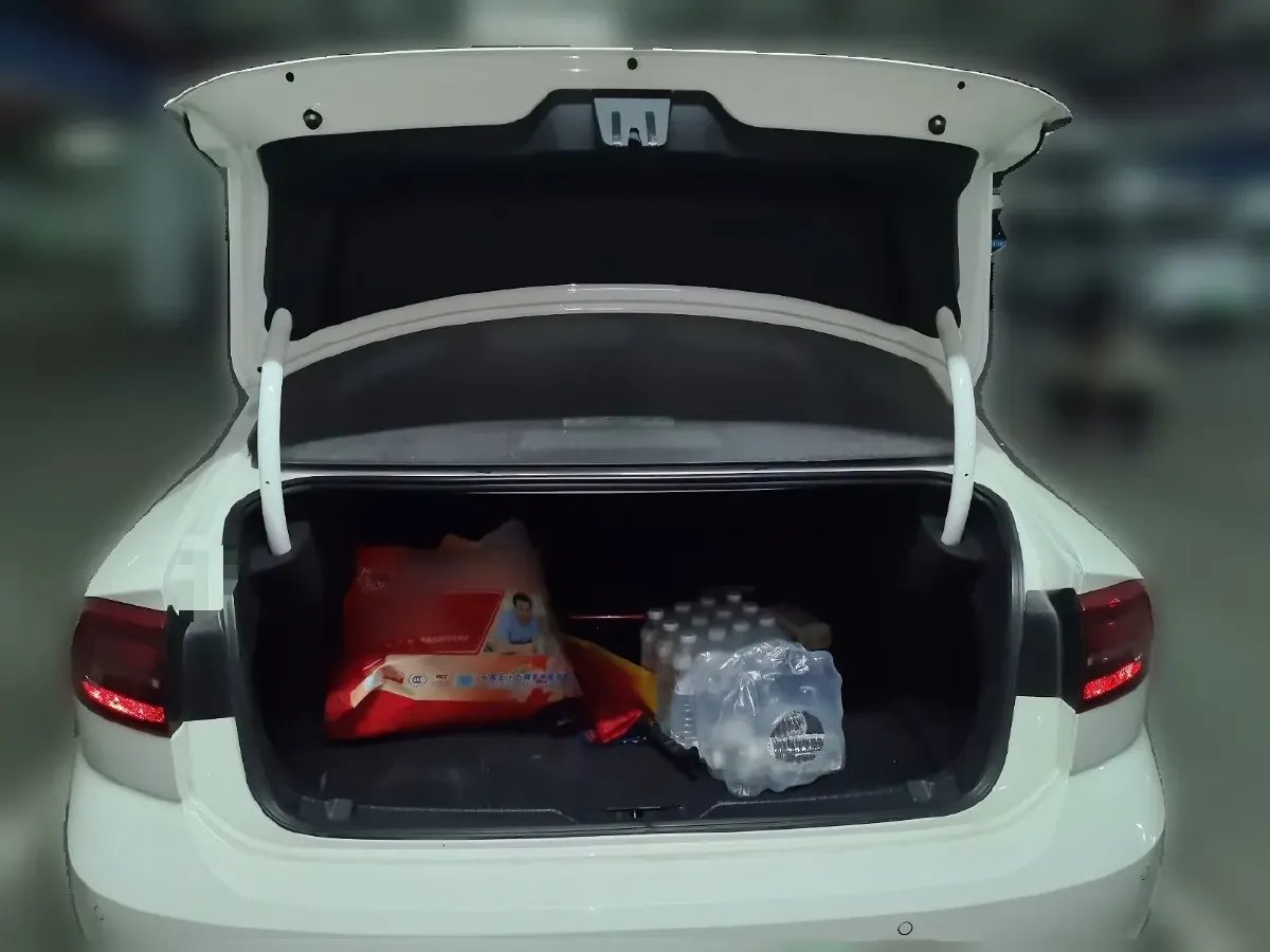 2021 Volkswagen Lamando 1.4T 131HP L4 7DCT,autocango,china used car exporter,china ev exporter,chinese used car exporter,chinese used ev exporter