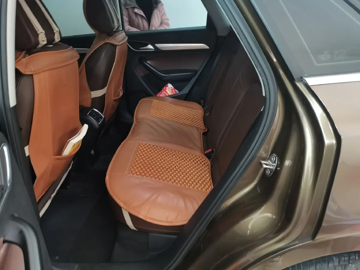 2015 Audi Q3 2.0T 170HP L4 7DCT,autocango,china used car exporter,china ev exporter,chinese used car exporter,chinese used ev exporter