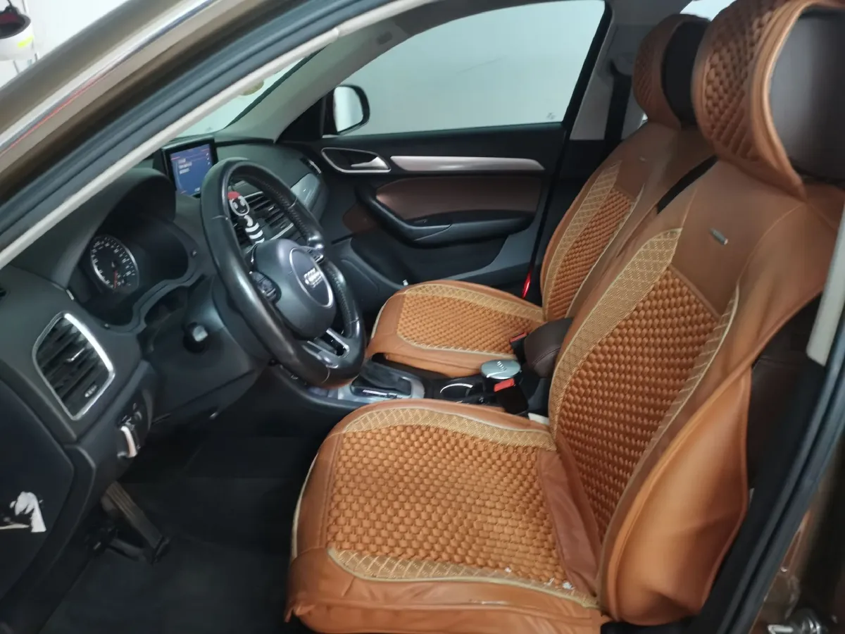 2015 Audi Q3 2.0T 170HP L4 7DCT,autocango,china used car exporter,china ev exporter,chinese used car exporter,chinese used ev exporter