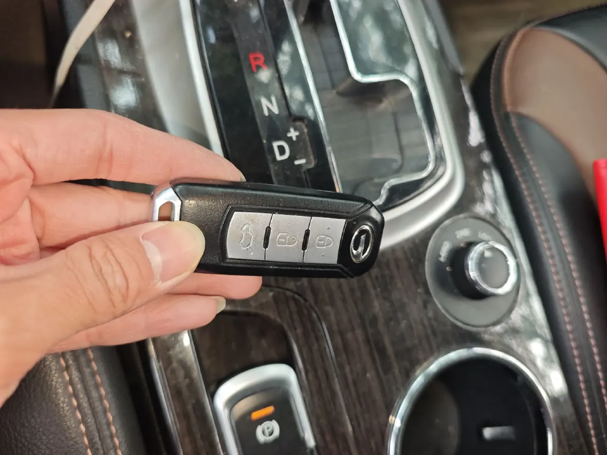 2016 GAC Trumpchi GS5 Super 1.8T 177HP L4 5AT,autocango,china used car exporter,china ev exporter,chinese used car exporter,chinese used ev exporter