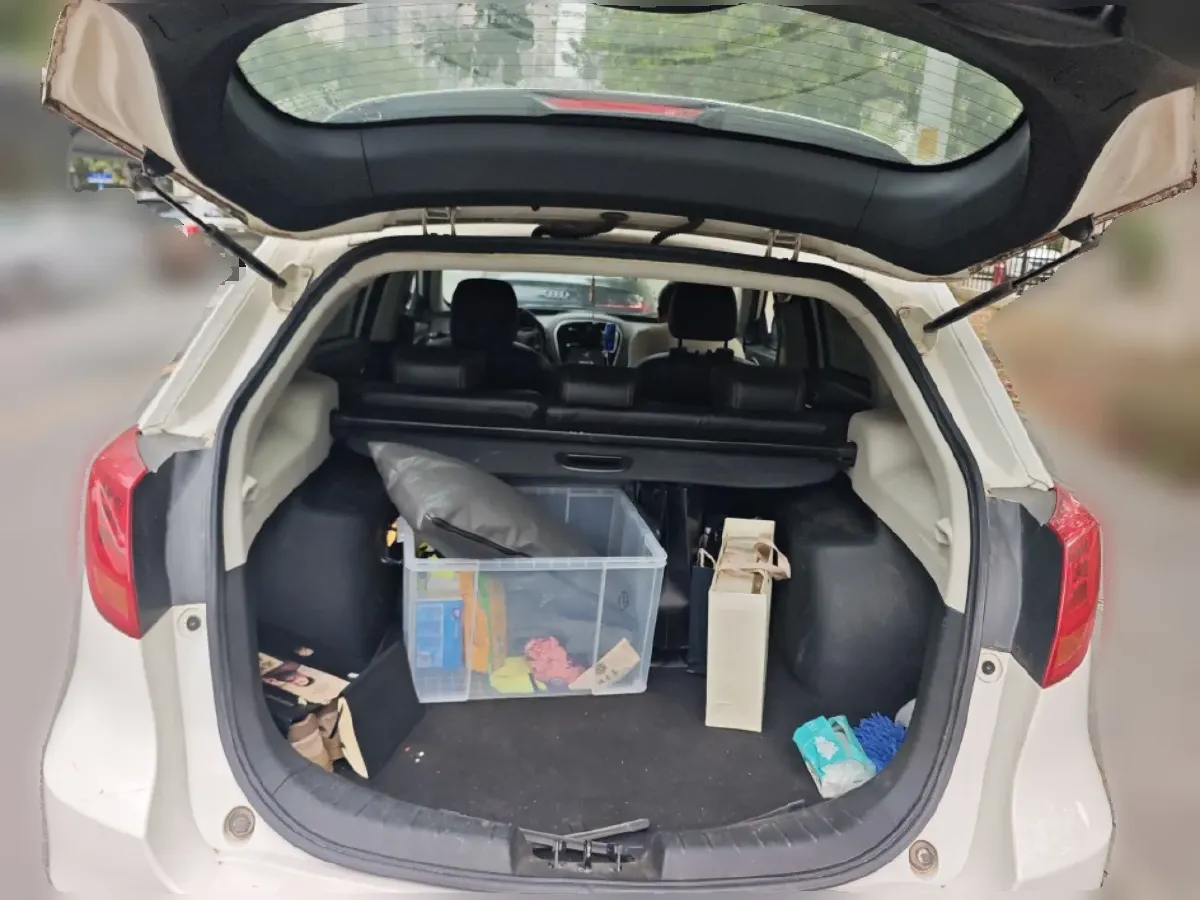 2016 GAC Trumpchi GS5 Super 1.8T 177HP L4 5AT,autocango,china used car exporter,china ev exporter,chinese used car exporter,chinese used ev exporter