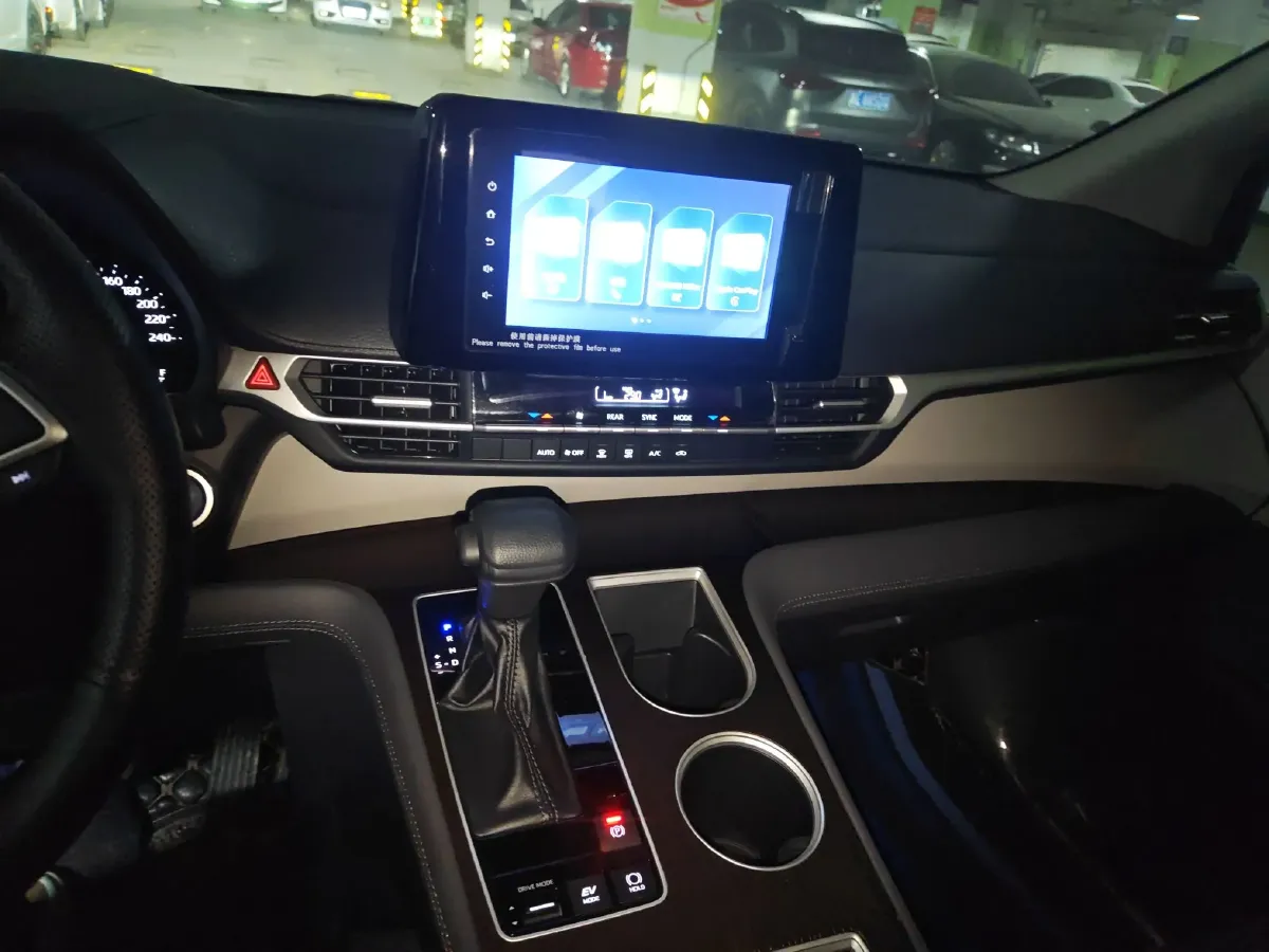 2023 Toyota Sienna 2.5L 189HP L4 E-CVT Hybrid,autocango,china used car exporter,china ev exporter,chinese used car exporter,chinese used ev exporter