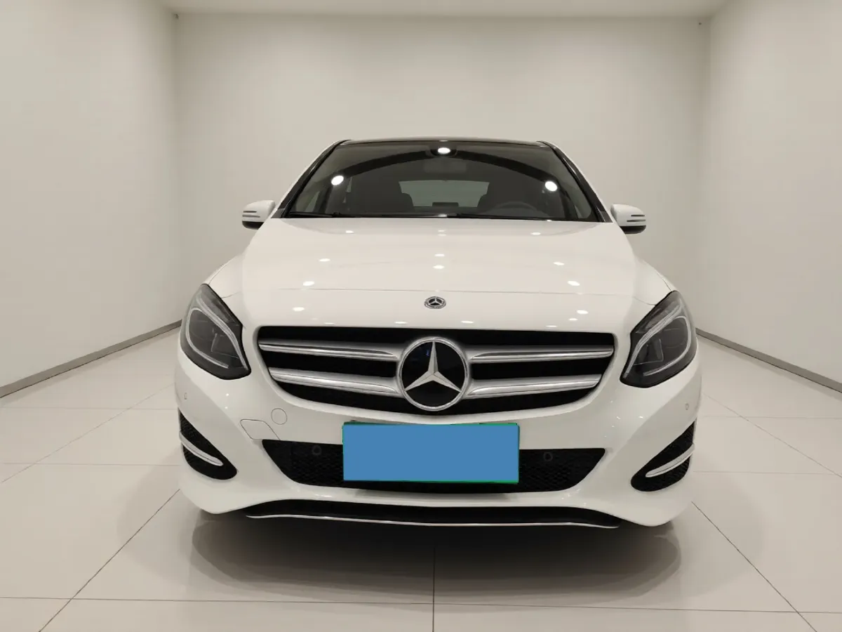 2017 Mercedes-Benz B Class 1.6T 156HP L4 7DCT,autocango,china used car exporter,china ev exporter,chinese used car exporter,chinese used ev exporter