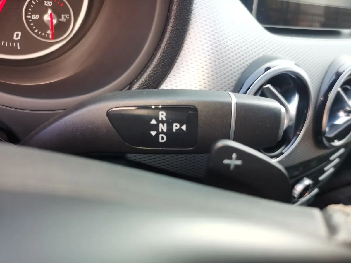 2017 Mercedes-Benz B Class 1.6T 156HP L4 7DCT,autocango,china used car exporter,china ev exporter,chinese used car exporter,chinese used ev exporter