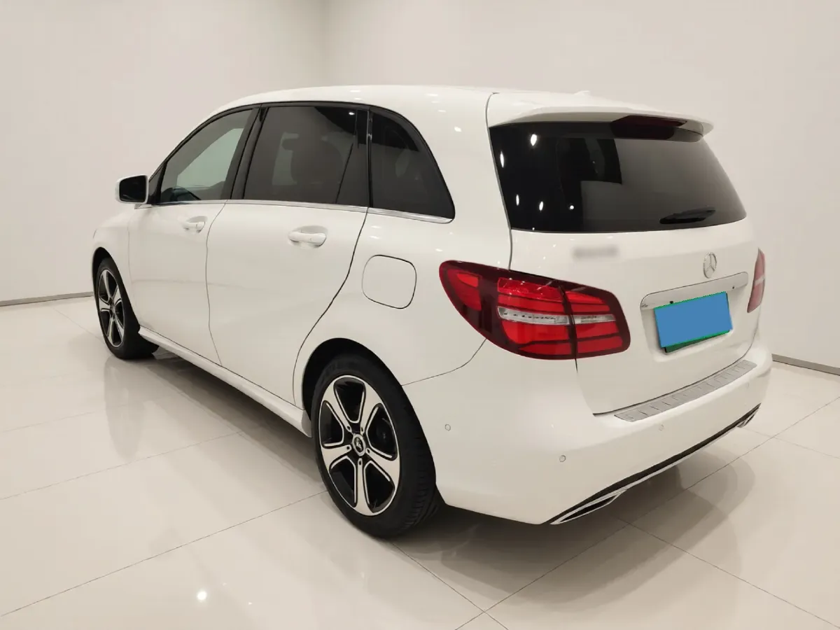 2017 Mercedes-Benz B Class 1.6T 156HP L4 7DCT,autocango,china used car exporter,china ev exporter,chinese used car exporter,chinese used ev exporter