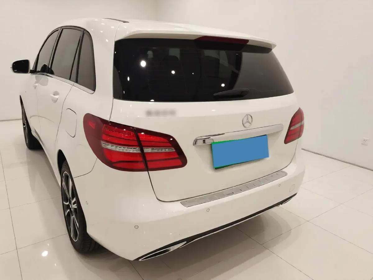 2017 Mercedes-Benz B Class 1.6T 156HP L4 7DCT,autocango,china used car exporter,china ev exporter,chinese used car exporter,chinese used ev exporter