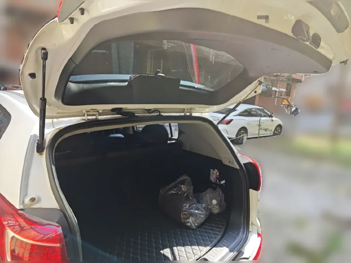 2014 Kia Sportage R 2.0L 165HP L4 6AT,autocango,china used car exporter,china ev exporter,chinese used car exporter,chinese used ev exporter