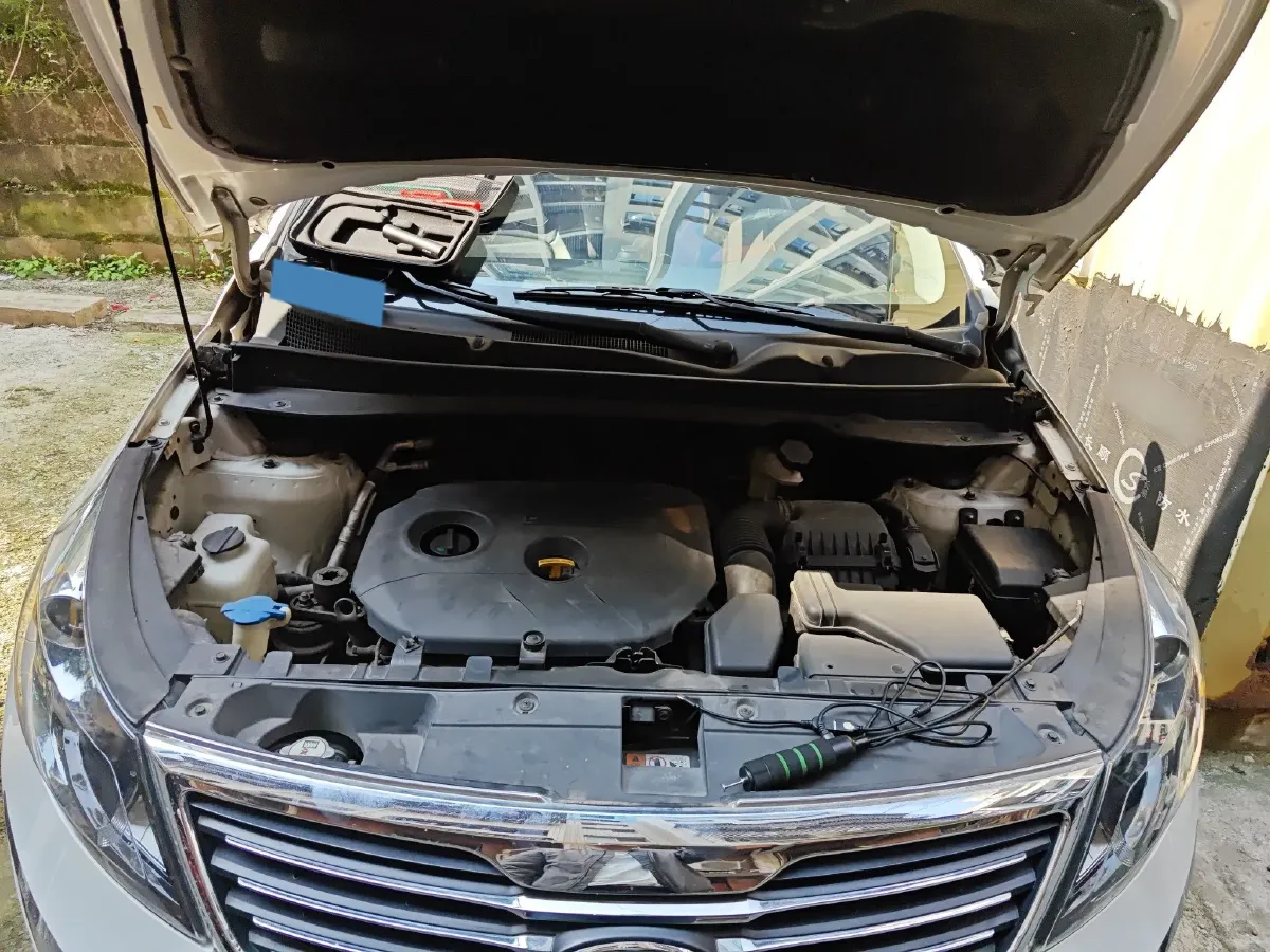 2014 Kia Sportage R 2.0L 165HP L4 6AT,autocango,china used car exporter,china ev exporter,chinese used car exporter,chinese used ev exporter