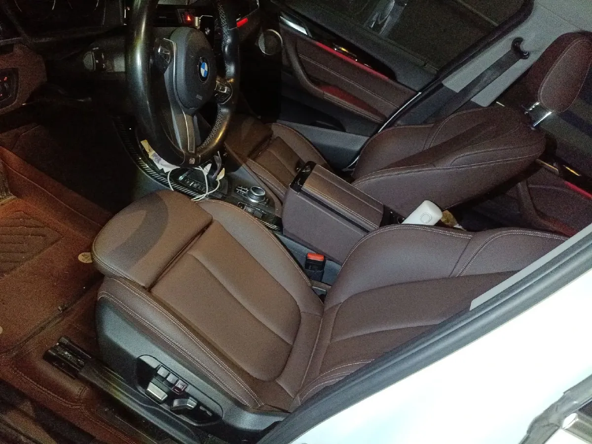 2021 BMW X1 2.0T 192HP L4 7DCT,autocango,china used car exporter,china ev exporter,chinese used car exporter,chinese used ev exporter