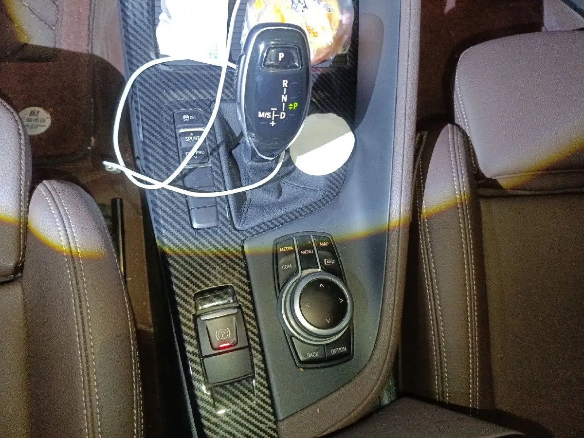 2021 BMW X1 2.0T 192HP L4 7DCT,autocango,china used car exporter,china ev exporter,chinese used car exporter,chinese used ev exporter