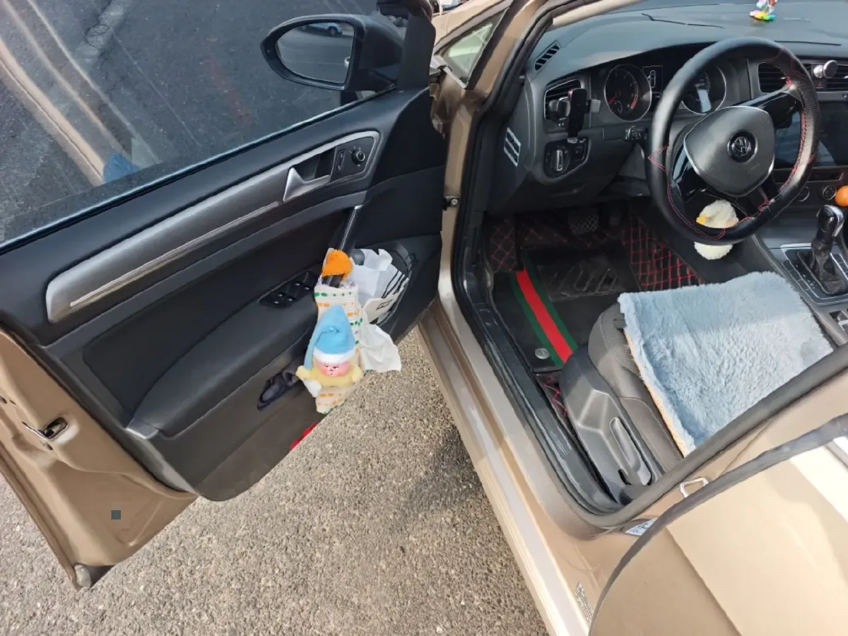 2016 Volkswagen Golf 1.4T 131HP L4 7DCT,autocango,china used car exporter,china ev exporter,chinese used car exporter,chinese used ev exporter