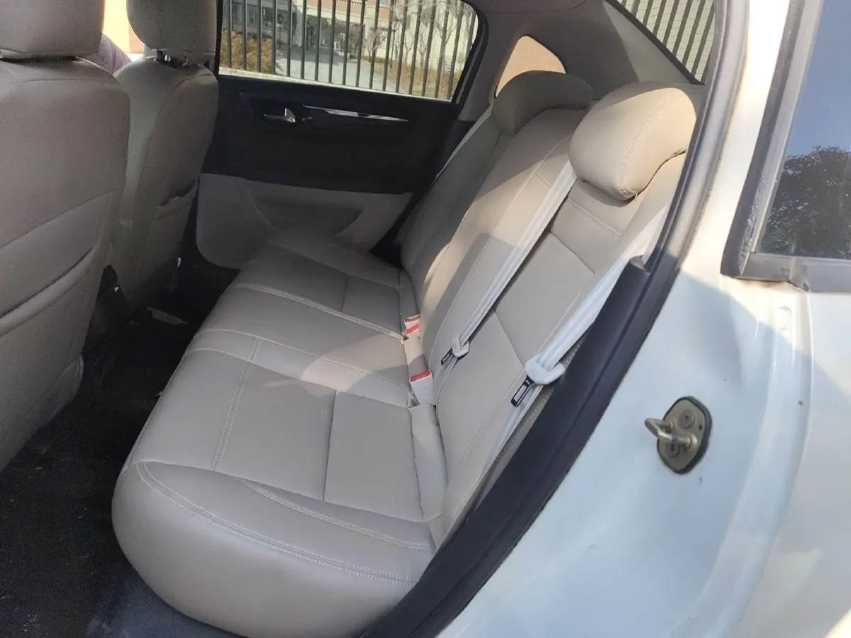 2014 Suzuki S-cross 1.6L 122HP L4 CVT,autocango,china used car exporter,china ev exporter,chinese used car exporter,chinese used ev exporter