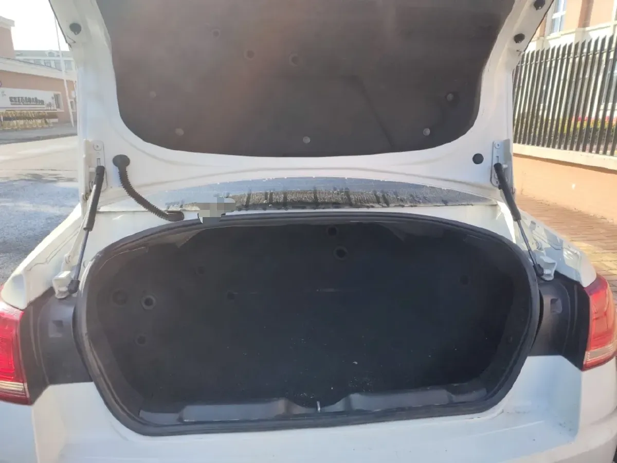 2014 Suzuki S-cross 1.6L 122HP L4 CVT,autocango,china used car exporter,china ev exporter,chinese used car exporter,chinese used ev exporter