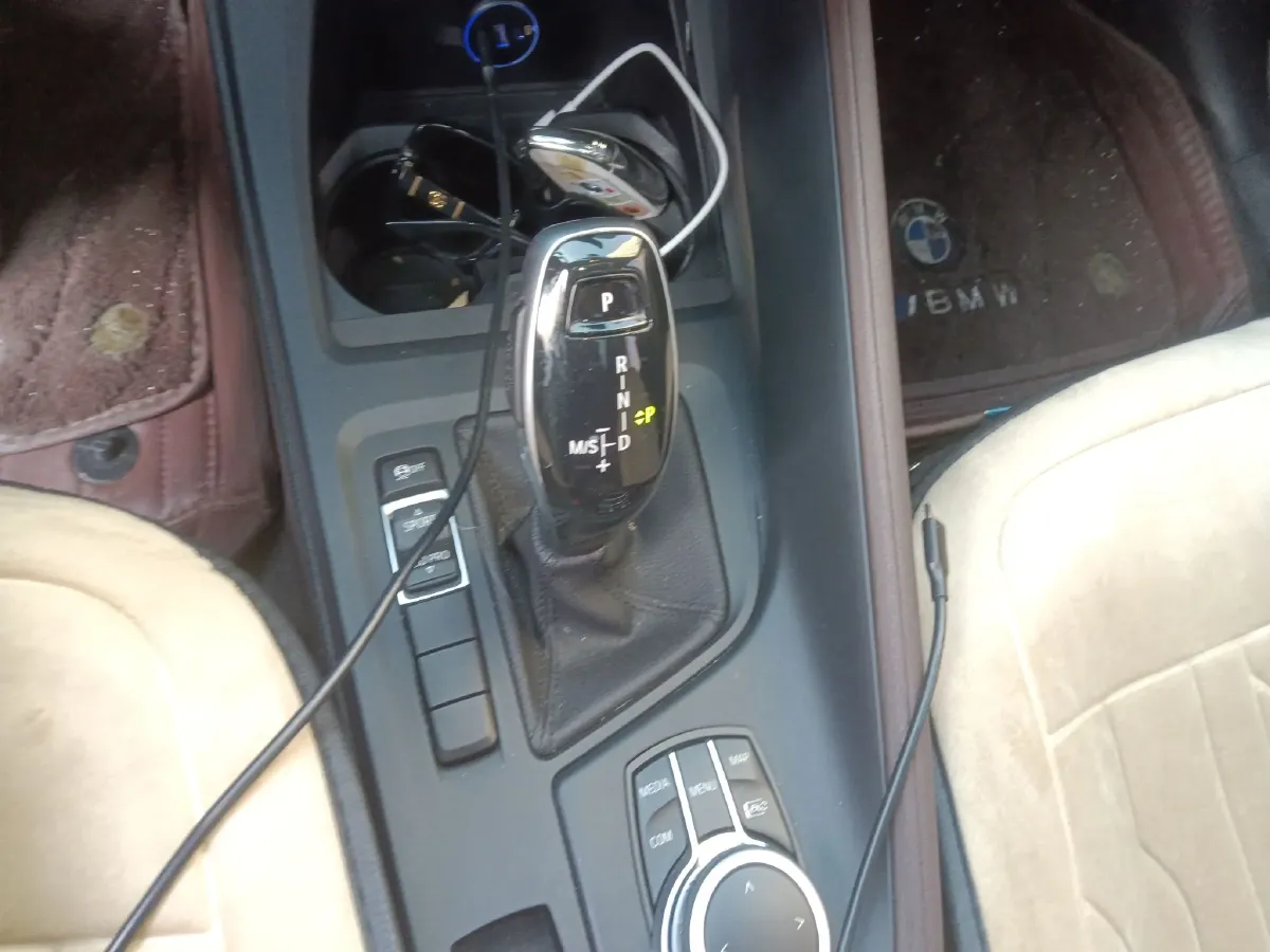 2022 BMW X1 1.5T 140HP L3 7DCT,autocango,china used car exporter,china ev exporter,chinese used car exporter,chinese used ev exporter