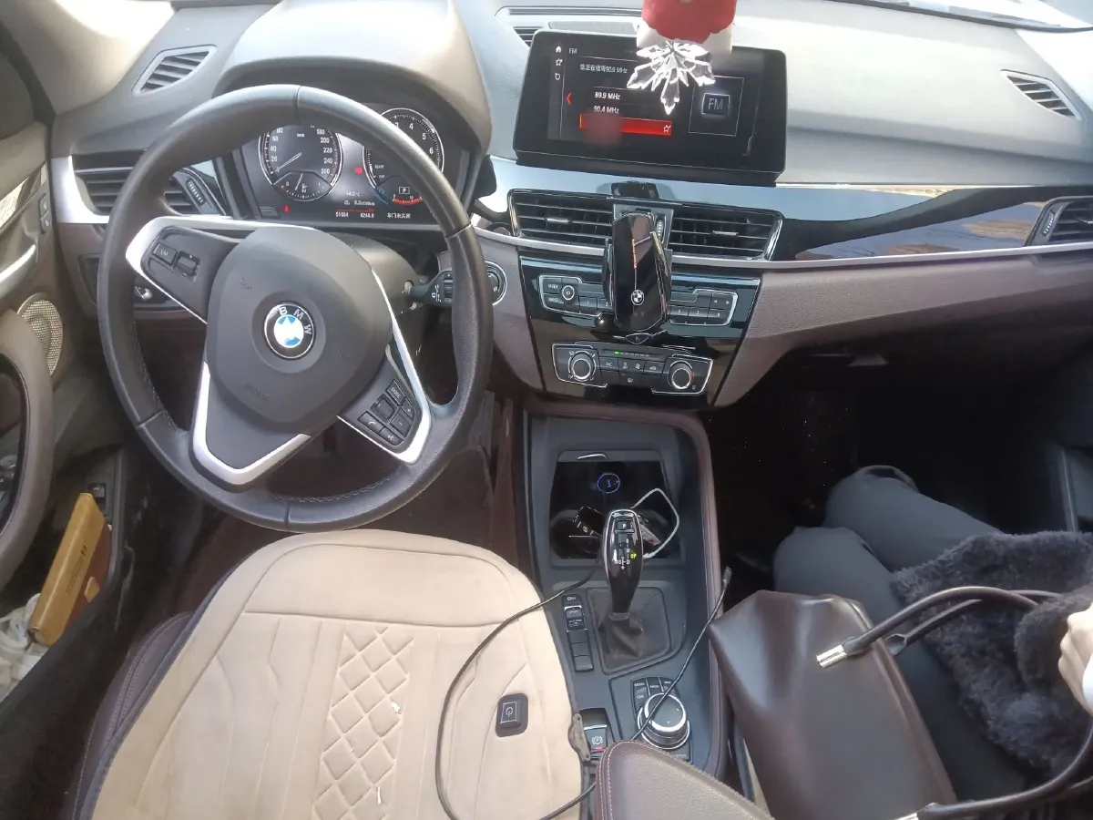 2022 BMW X1 1.5T 140HP L3 7DCT,autocango,china used car exporter,china ev exporter,chinese used car exporter,chinese used ev exporter