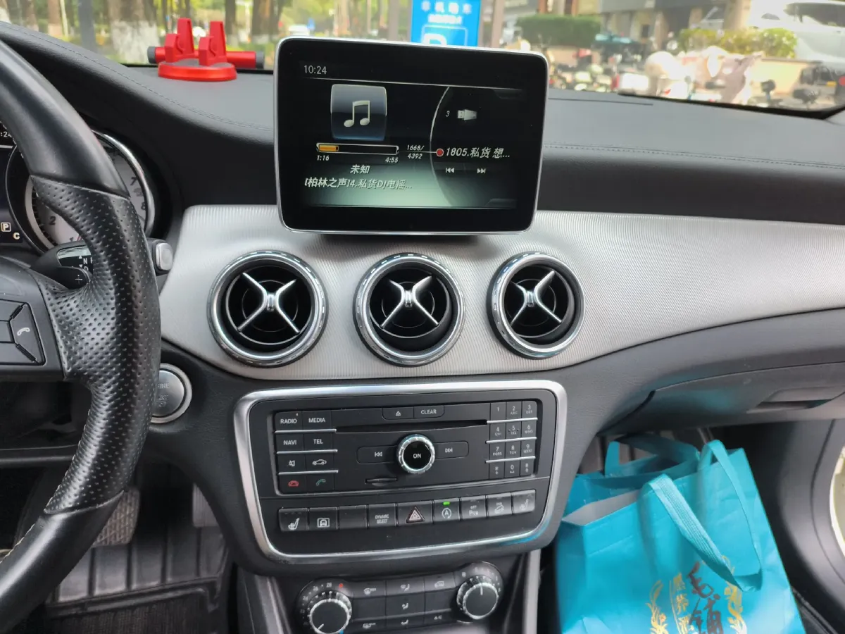 2016 Mercedes-Benz GLA Class 2.0T 184HP L4 7DCT,autocango,china used car exporter,china ev exporter,chinese used car exporter,chinese used ev exporter