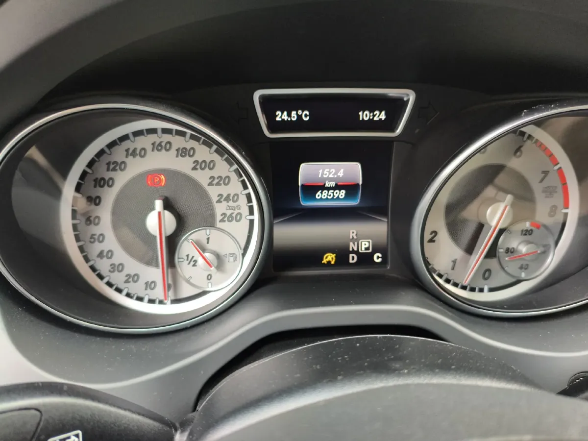 2016 Mercedes-Benz GLA Class 2.0T 184HP L4 7DCT,autocango,china used car exporter,china ev exporter,chinese used car exporter,chinese used ev exporter