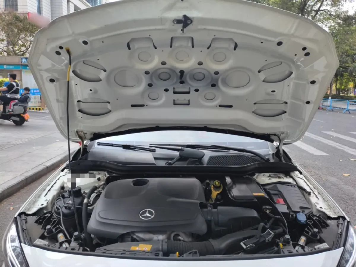 2016 Mercedes-Benz GLA Class 2.0T 184HP L4 7DCT,autocango,china used car exporter,china ev exporter,chinese used car exporter,chinese used ev exporter