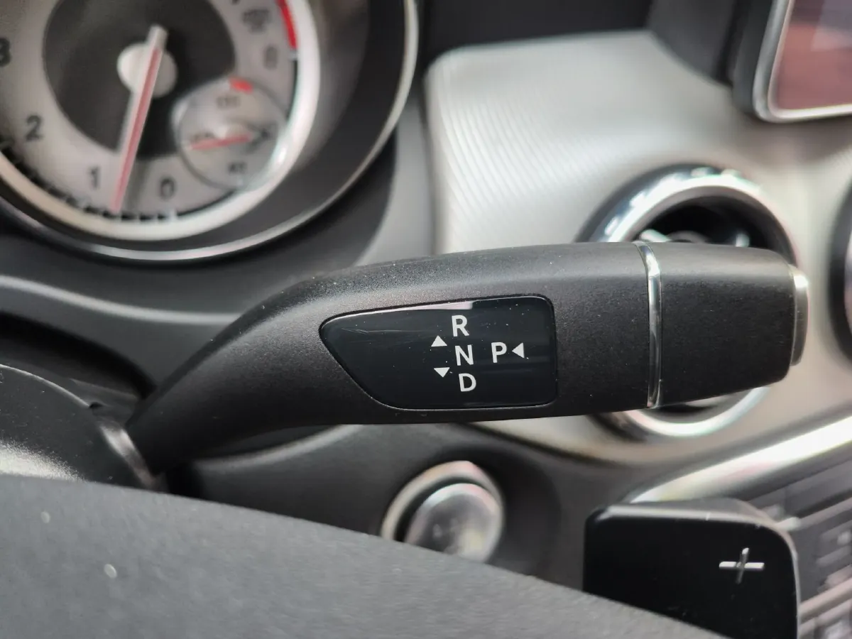 2016 Mercedes-Benz GLA Class 2.0T 184HP L4 7DCT,autocango,china used car exporter,china ev exporter,chinese used car exporter,chinese used ev exporter