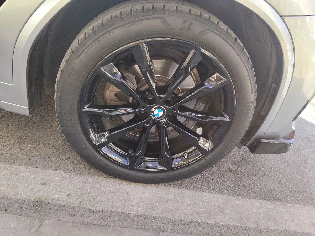 2022 BMW X3 2.0T 252HP L4 8AT,autocango,china used car exporter,china ev exporter,chinese used car exporter,chinese used ev exporter