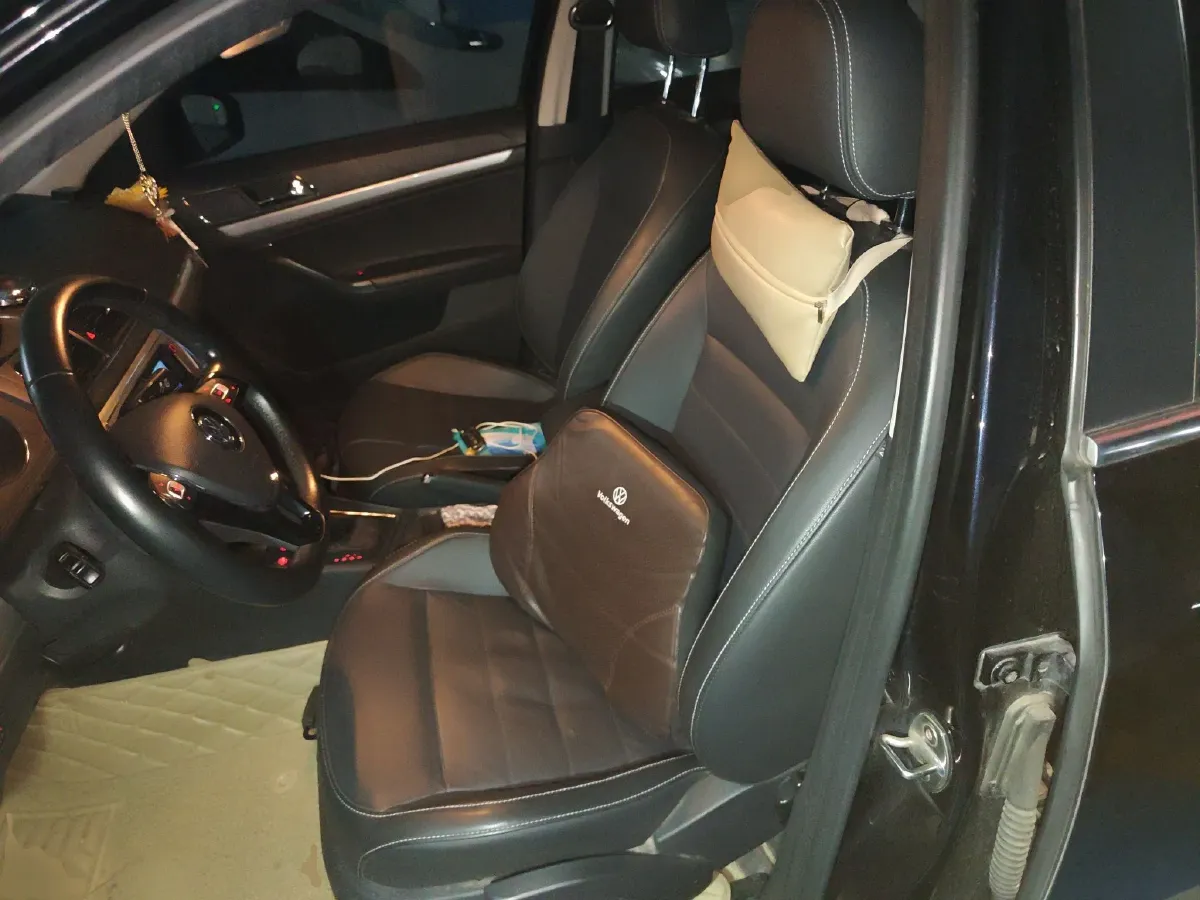 2017 Volkswagen Lavida 1.6L 110HP L4 6AT,autocango,china used car exporter,china ev exporter,chinese used car exporter,chinese used ev exporter