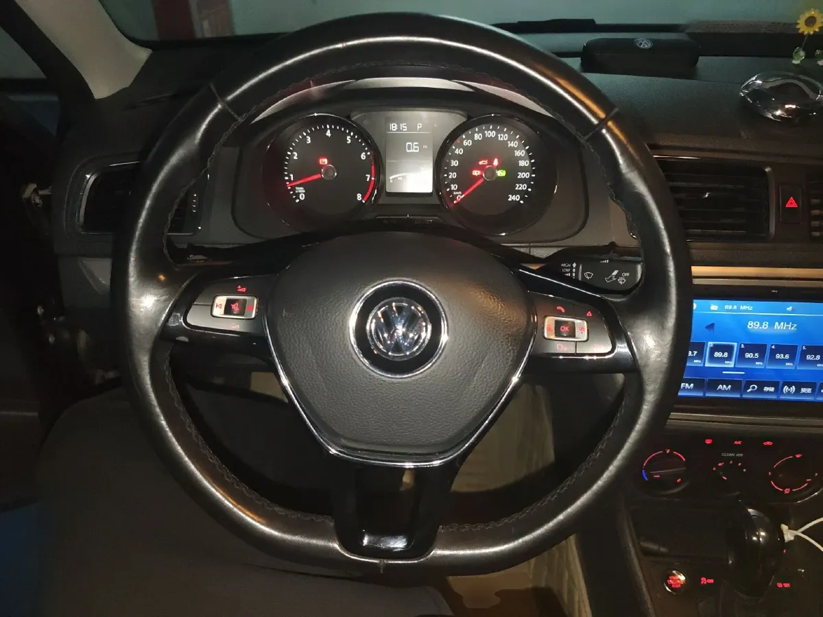 2017 Volkswagen Lavida 1.6L 110HP L4 6AT,autocango,china used car exporter,china ev exporter,chinese used car exporter,chinese used ev exporter