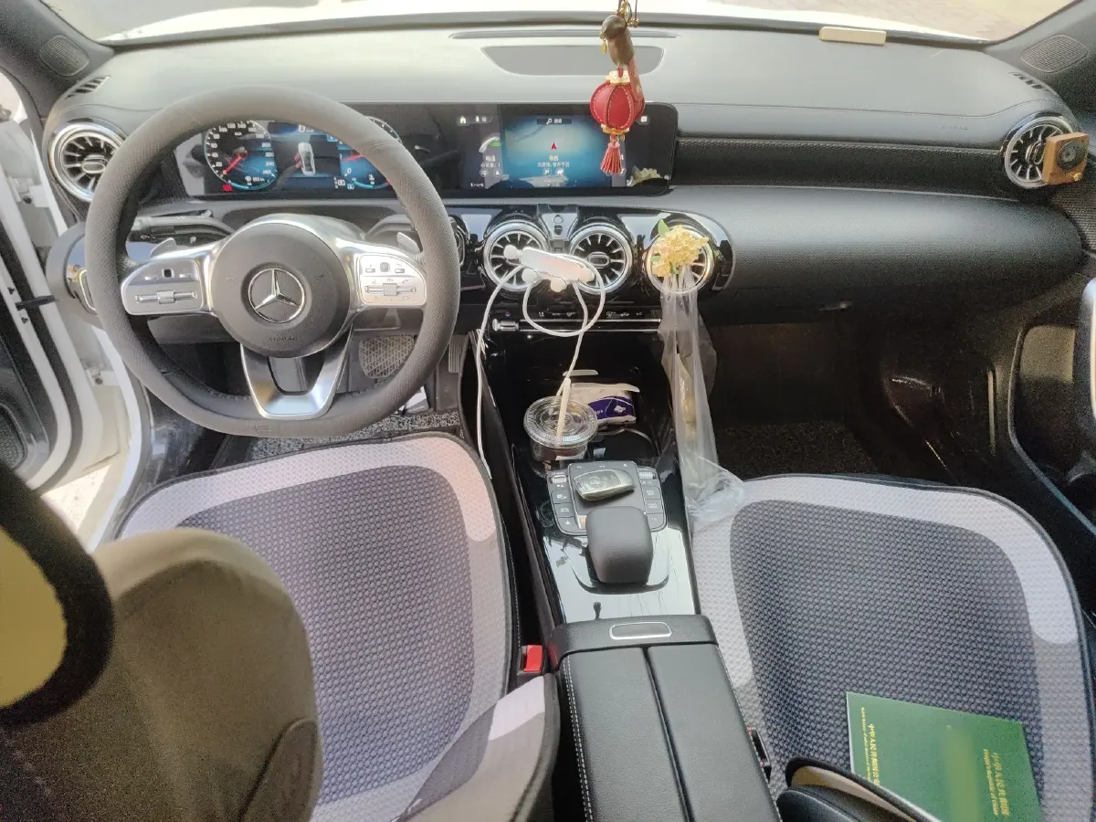 2022 Mercedes-Benz A Class 1.3T 163HP L4 7DCT,autocango,china used car exporter,china ev exporter,chinese used car exporter,chinese used ev exporter