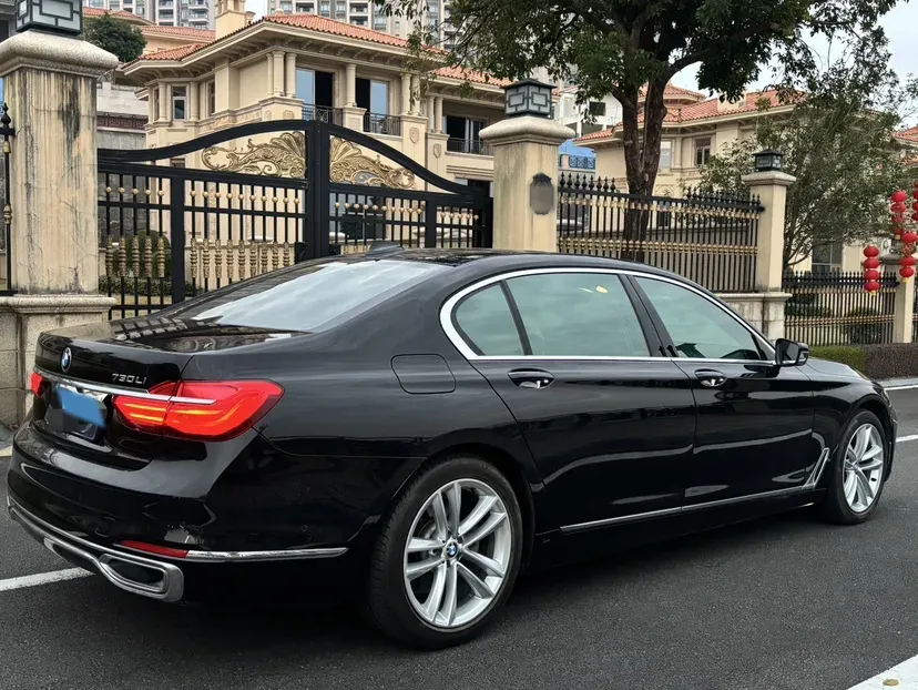 2018 BMW 7 Series 2.0T 258HP L4 8AT,autocango,china used car exporter,china ev exporter,chinese used car exporter,chinese used ev exporter