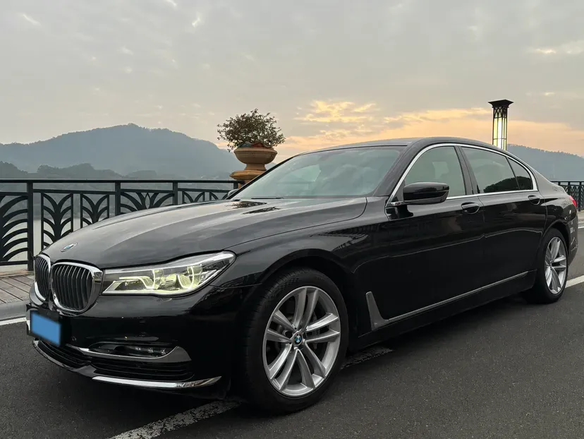 2018 BMW 7 Series 2.0T 258HP L4 8AT,autocango,china used car exporter,china ev exporter,chinese used car exporter,chinese used ev exporter