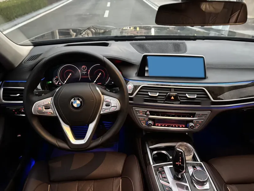 2018 BMW 7 Series 2.0T 258HP L4 8AT,autocango,china used car exporter,china ev exporter,chinese used car exporter,chinese used ev exporter