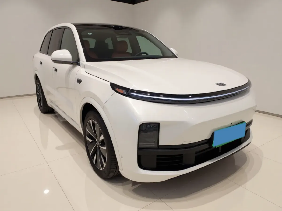 2025 Li L8 Range Extended 154HP REEV,autocango,china used car exporter,china ev exporter,chinese used car exporter,chinese used ev exporter