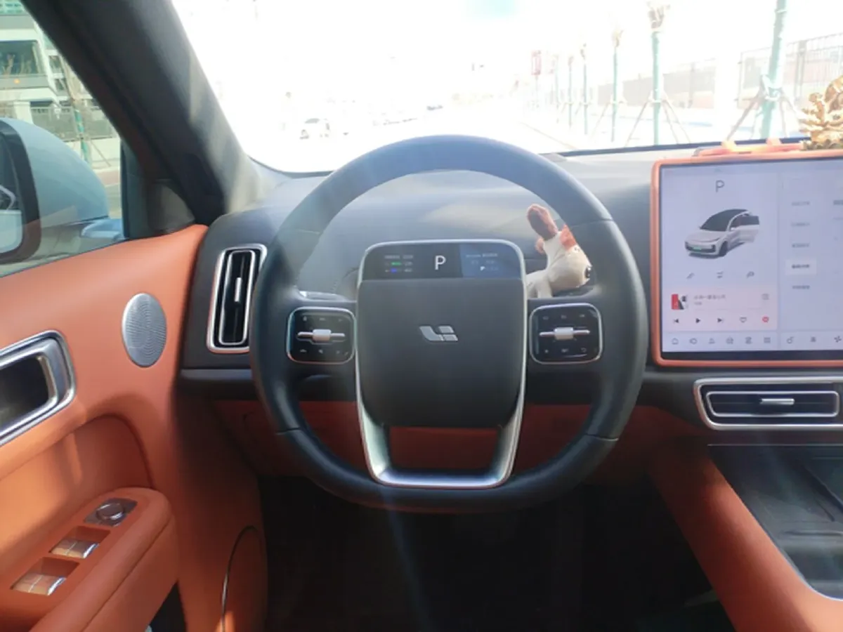 2025 Li L8 Range Extended 154HP REEV,autocango,china used car exporter,china ev exporter,chinese used car exporter,chinese used ev exporter