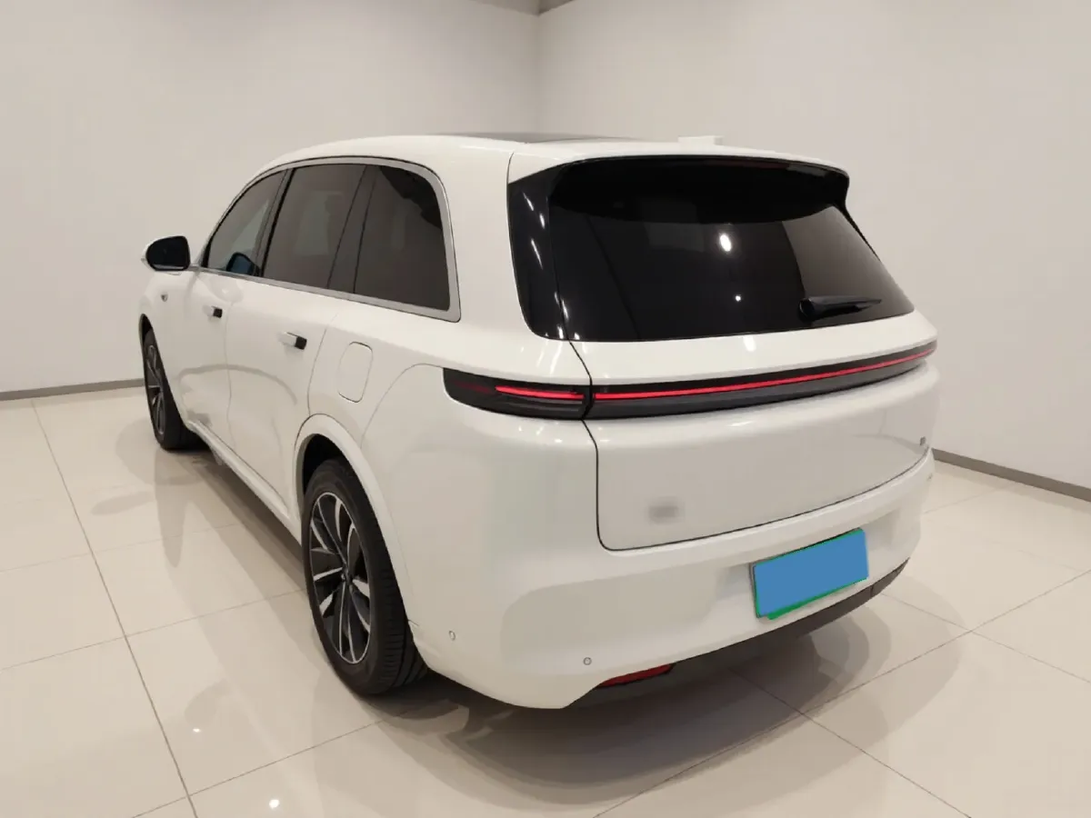 2025 Li L8 Range Extended 154HP REEV,autocango,china used car exporter,china ev exporter,chinese used car exporter,chinese used ev exporter