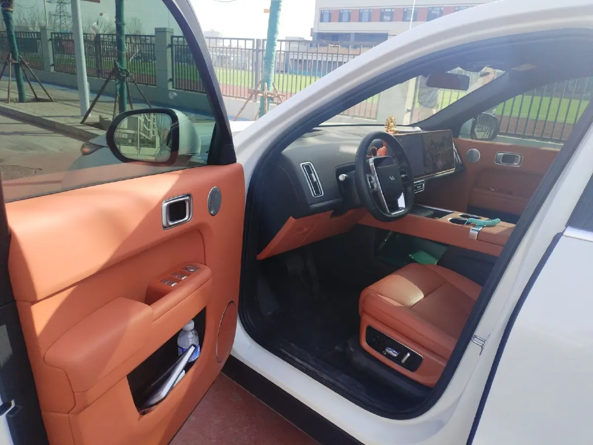 2025 Li L8 Range Extended 154HP REEV,autocango,china used car exporter,china ev exporter,chinese used car exporter,chinese used ev exporter