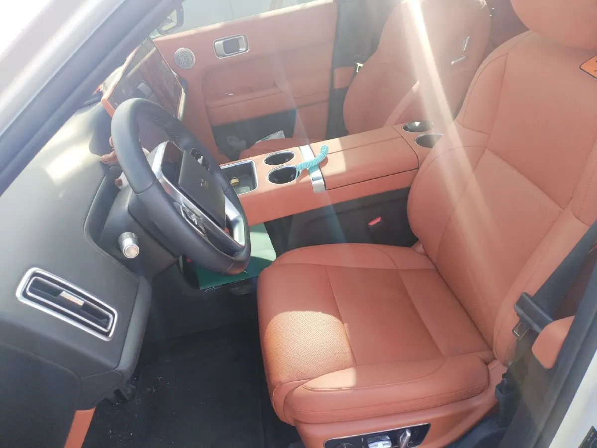 2025 Li L8 Range Extended 154HP REEV,autocango,china used car exporter,china ev exporter,chinese used car exporter,chinese used ev exporter