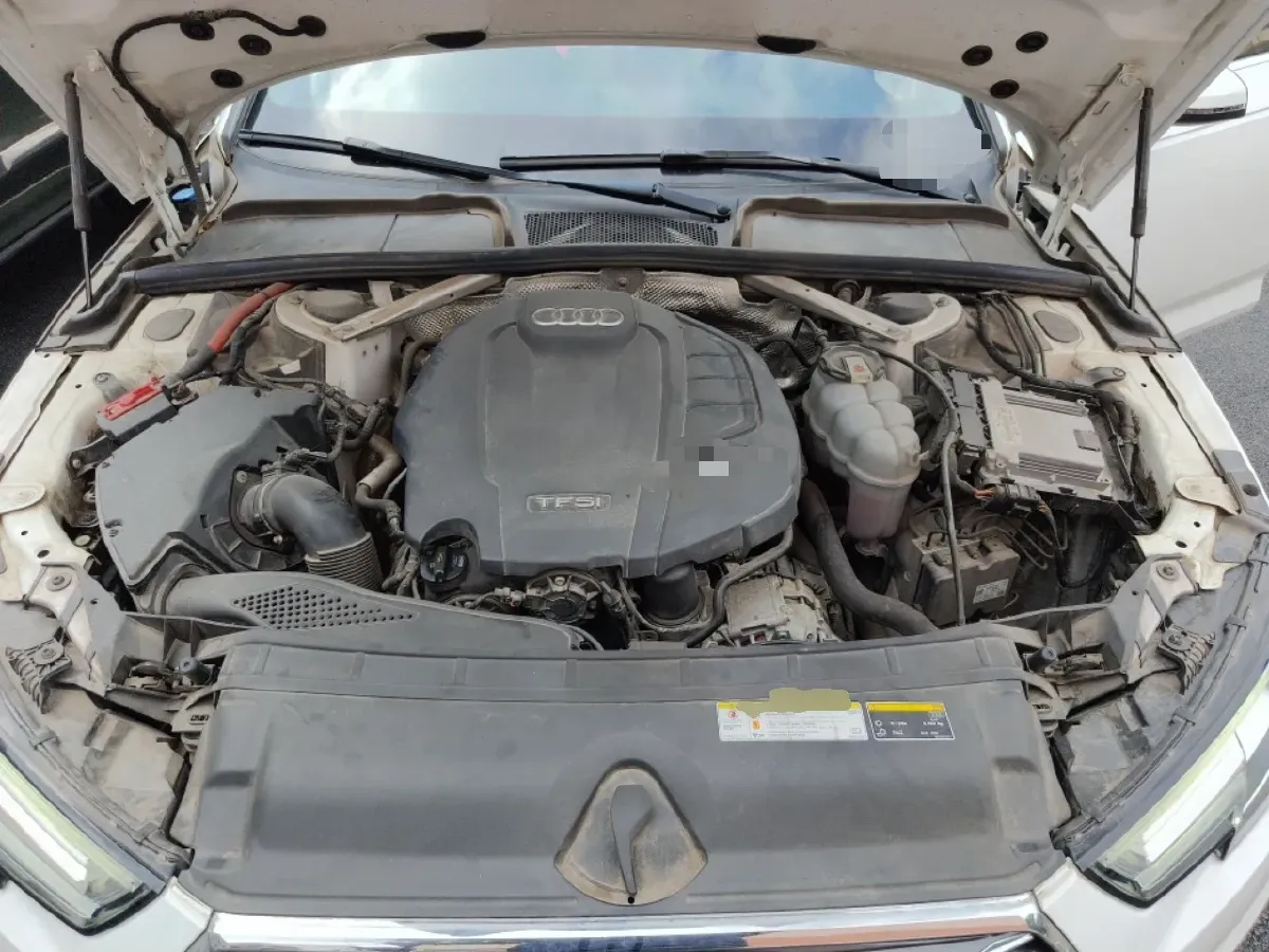 2019 Audi A4L 2.0T 190HP L4 7DCT,autocango,china used car exporter,china ev exporter,chinese used car exporter,chinese used ev exporter