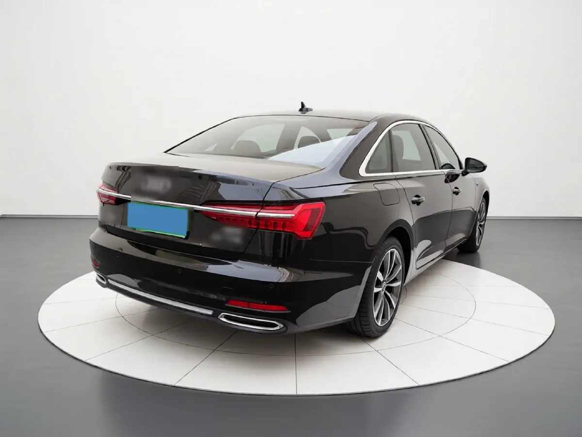 2021 Audi A6L 2.0T 224HP L4 7DCT,autocango,china used car exporter,china ev exporter,chinese used car exporter,chinese used ev exporter