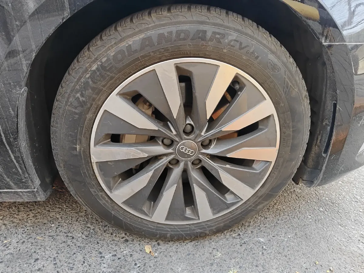 2021 Audi A6L 2.0T 224HP L4 7DCT,autocango,china used car exporter,china ev exporter,chinese used car exporter,chinese used ev exporter