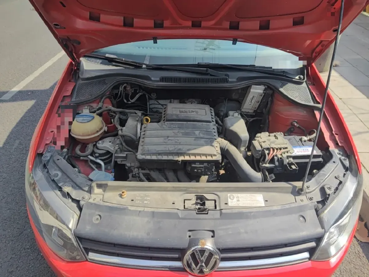 2016 Volkswagen Polo 1.4L 90HP L4 5MT,autocango,china used car exporter,china ev exporter,chinese used car exporter,chinese used ev exporter