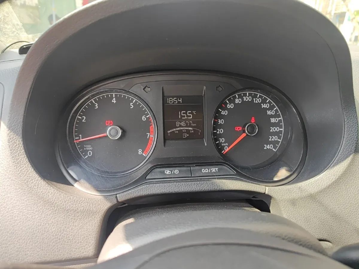 2016 Volkswagen Polo 1.4L 90HP L4 5MT,autocango,china used car exporter,china ev exporter,chinese used car exporter,chinese used ev exporter