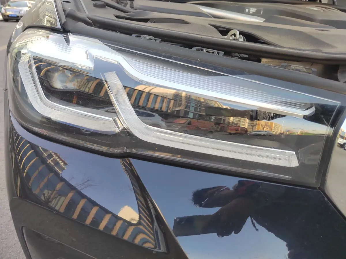 2022 BMW 5 Series 2.0T 184HP L4 8AT PHEV 17.7KWH,autocango,china used car exporter,china ev exporter,chinese used car exporter,chinese used ev exporter