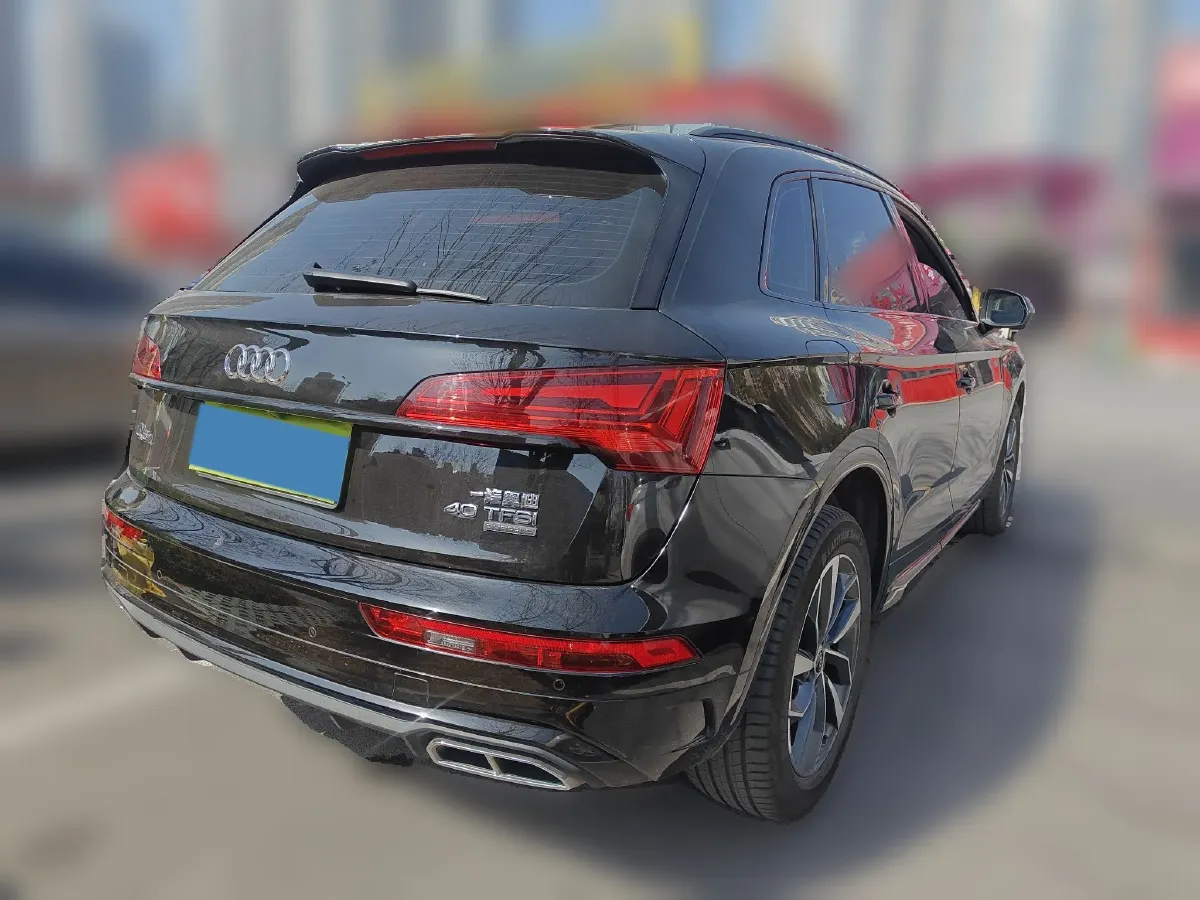 2023 Audi Q5L 2.0T 190HP L4 7DCT,autocango,china used car exporter,china ev exporter,chinese used car exporter,chinese used ev exporter