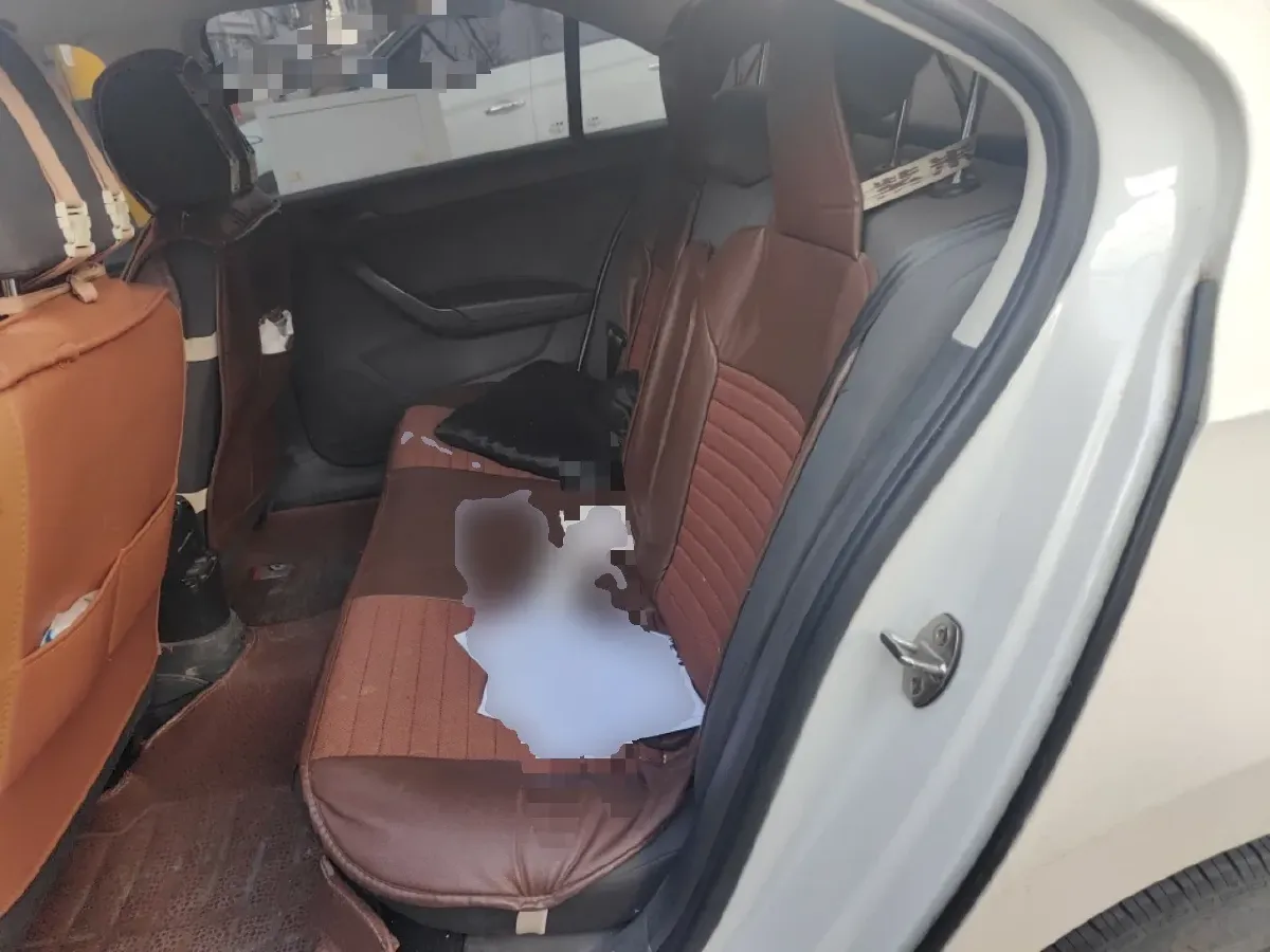 2015 Volkswagen Santana 1.4L 90HP L4 5MT,autocango,china used car exporter,china ev exporter,chinese used car exporter,chinese used ev exporter