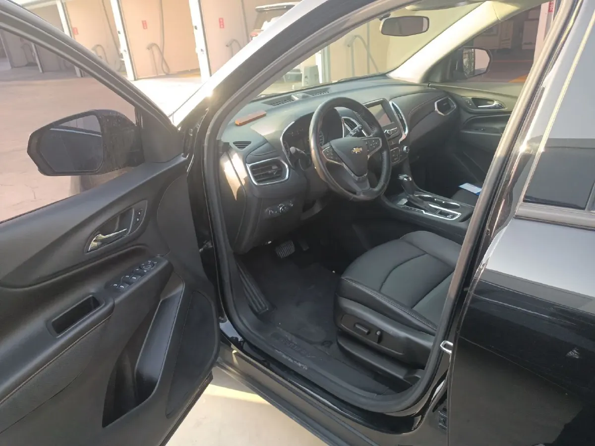 2019 Chevrolet Equinox 1.5T 169HP L4 6AT,autocango,china used car exporter,china ev exporter,chinese used car exporter,chinese used ev exporter